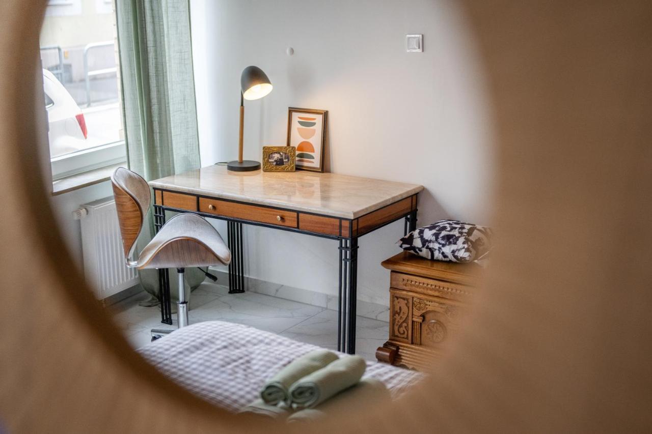 Wohlfuehlwohnung Mit 25 Qm Terrasse, Netflix Koblenc Exteriér fotografie