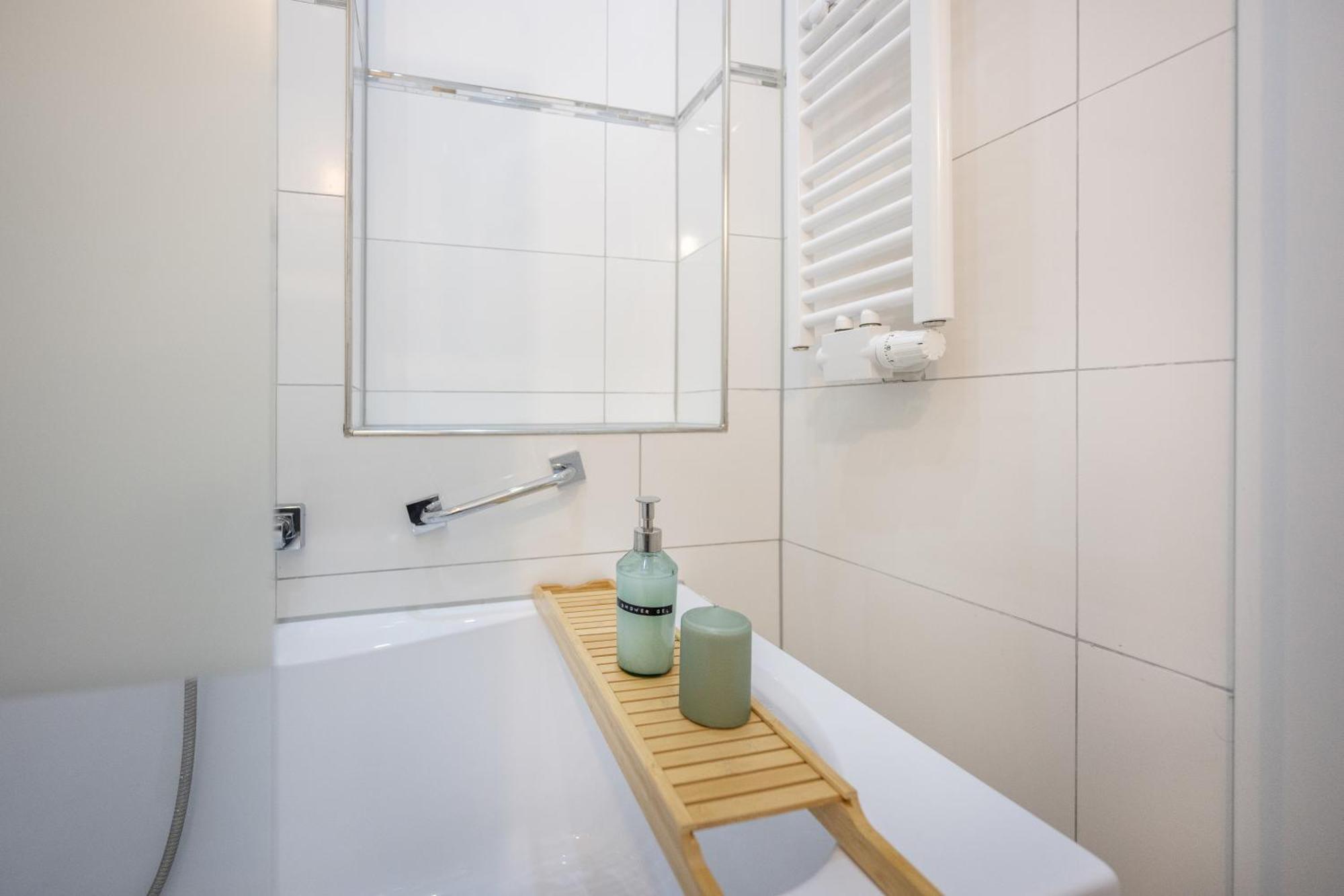 Wohlfuehlwohnung Mit 25 Qm Terrasse, Netflix Koblenc Exteriér fotografie