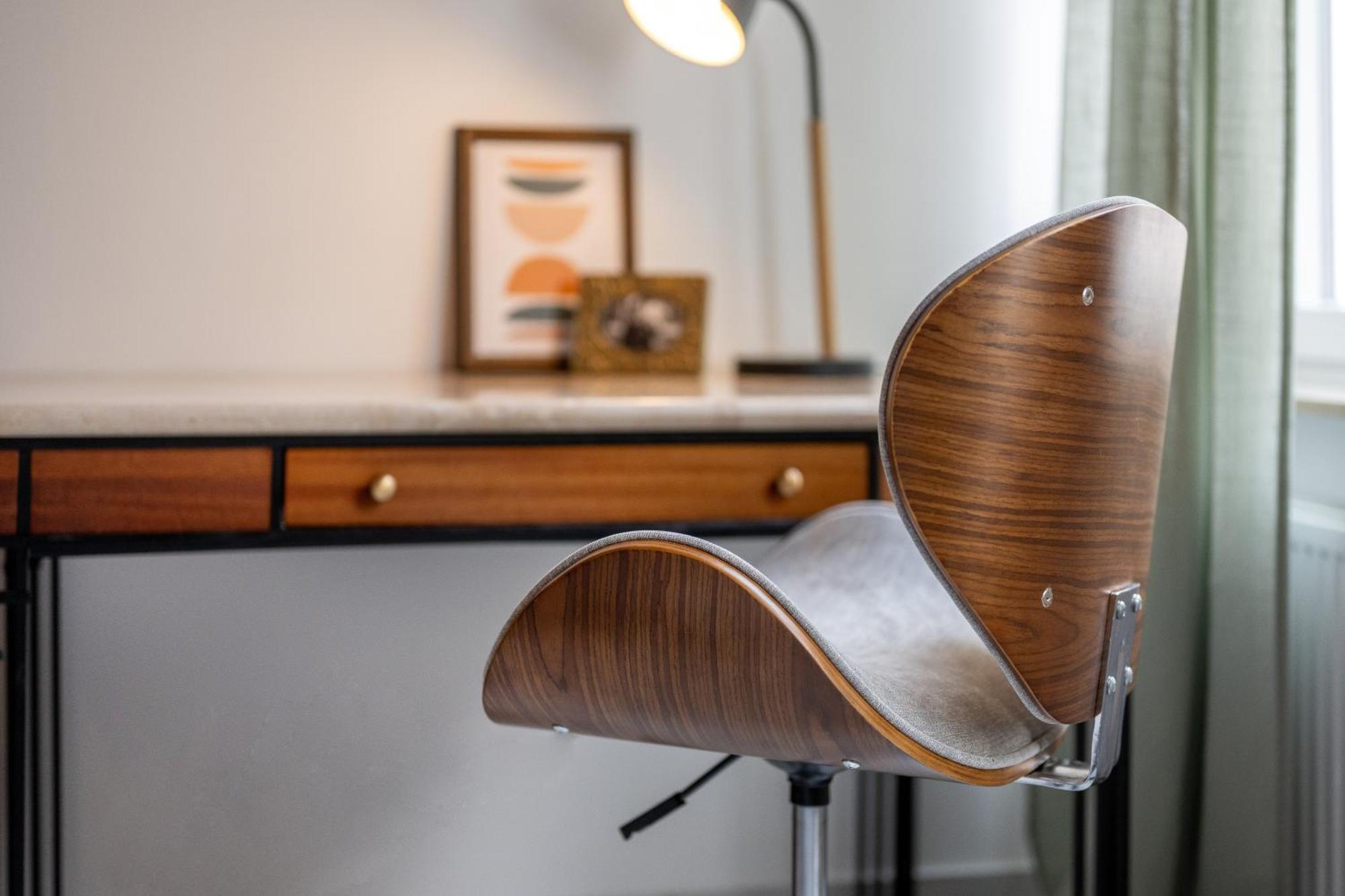 Wohlfuehlwohnung Mit 25 Qm Terrasse, Netflix Koblenc Exteriér fotografie