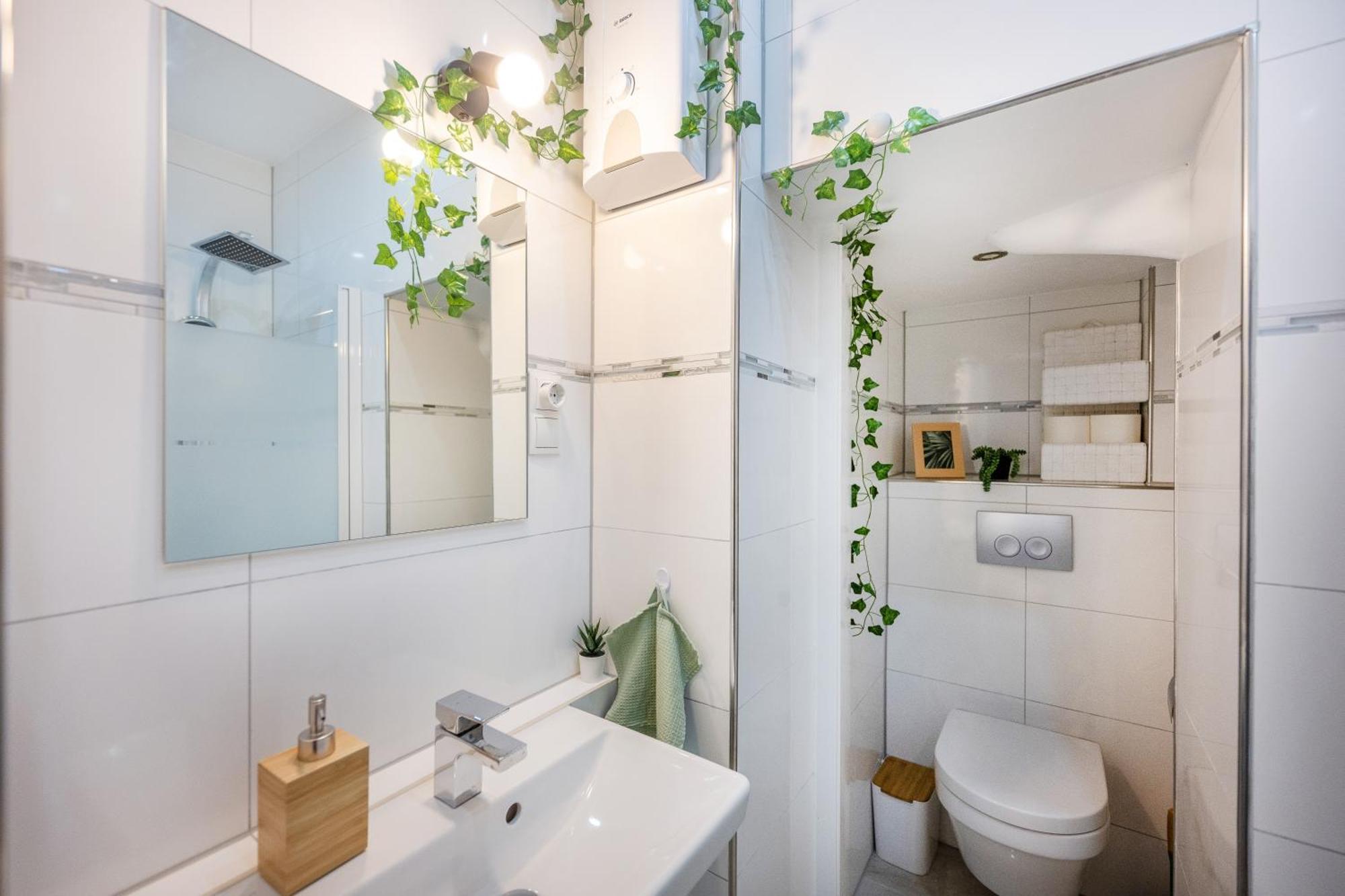 Wohlfuehlwohnung Mit 25 Qm Terrasse, Netflix Koblenc Exteriér fotografie